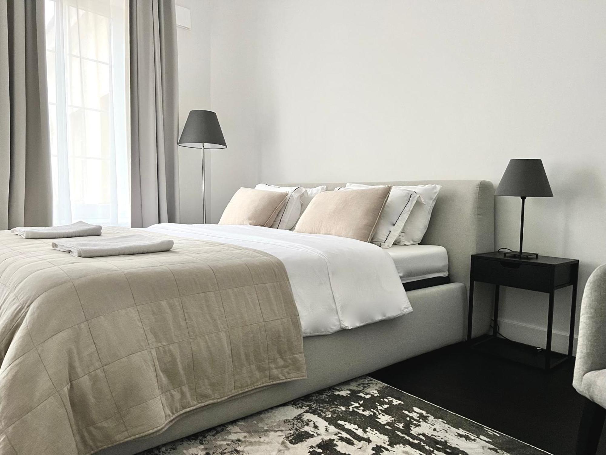 & - Town Hall Apartment Vilnius